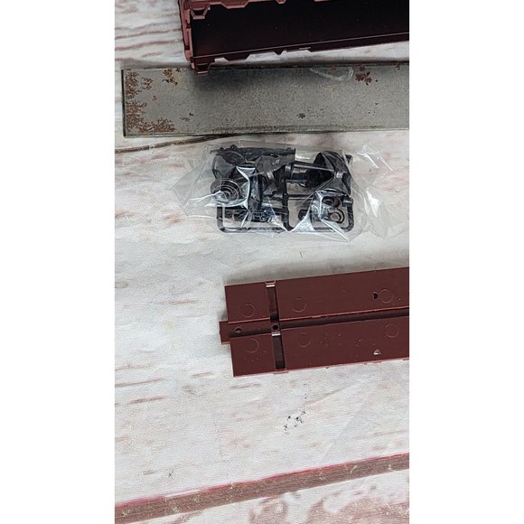 Accurate Equipped Accurail USA Made C&NW #3513 AAR 40’ Steel Box Model Train - Picture 4 of 10